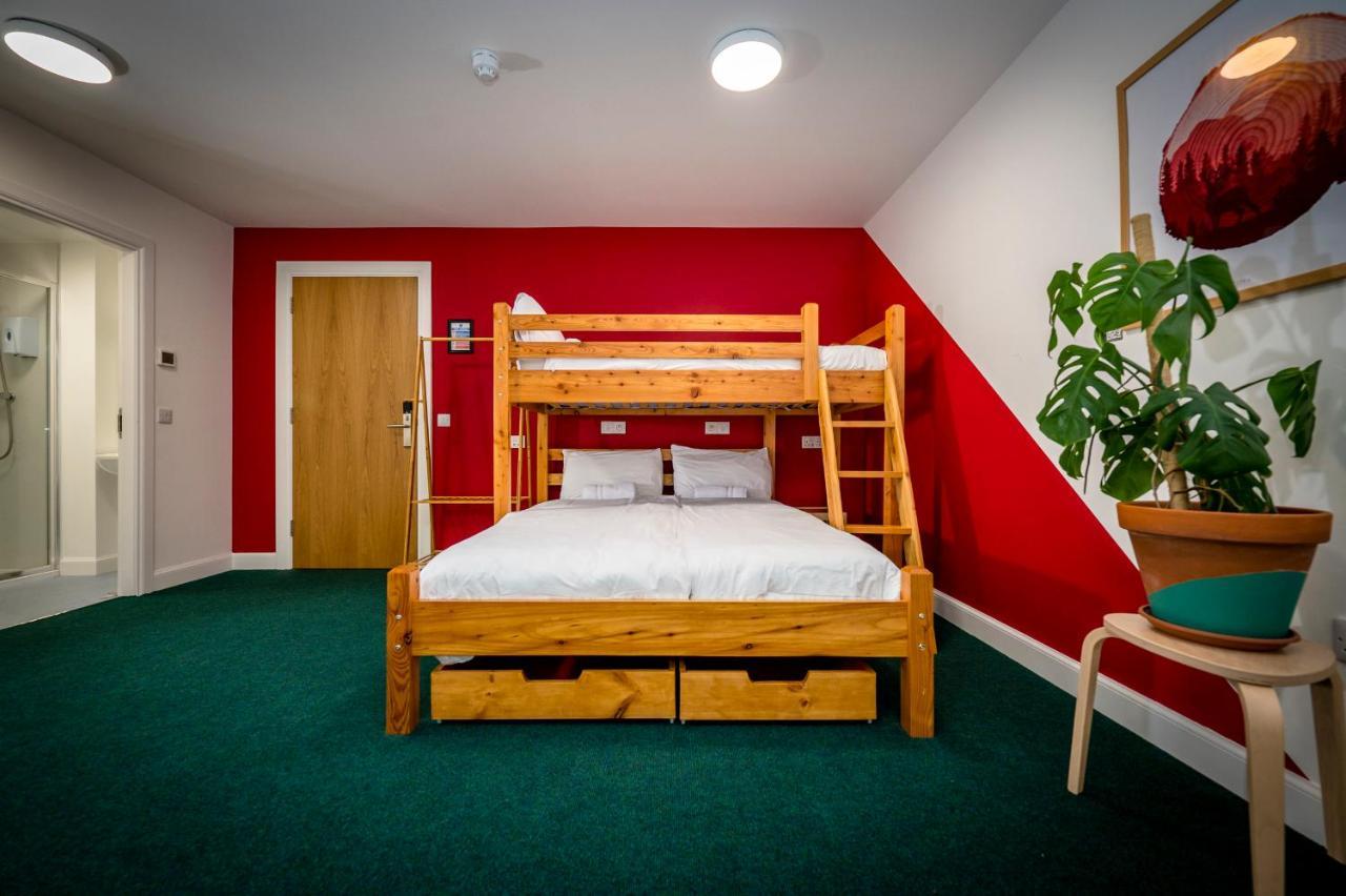 Loch Ness Bunk Inn 드럼나드로킷 외부 사진
